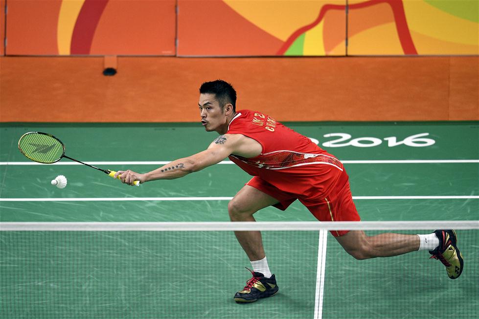 足球一直被 足球一直被